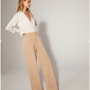 Favorite Daughter The Favorite Pant Shortie (Petite) - Beige - 0